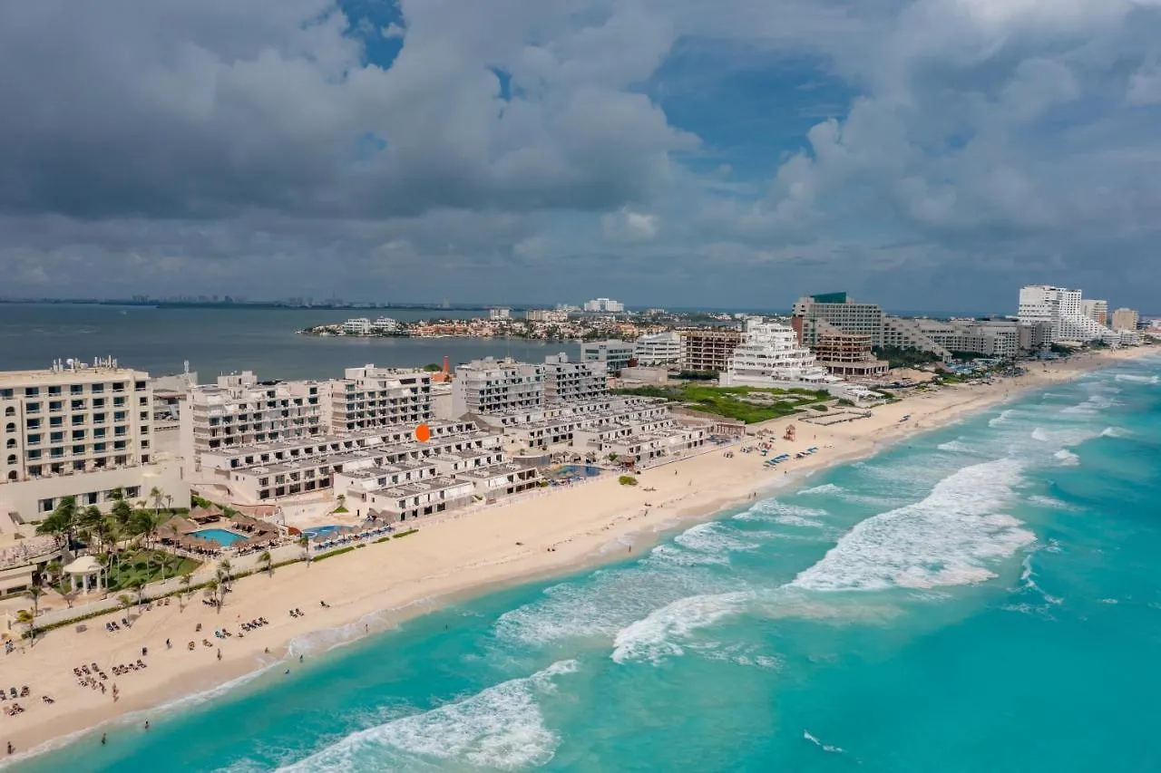 Cancun Ocean View 0*,  México